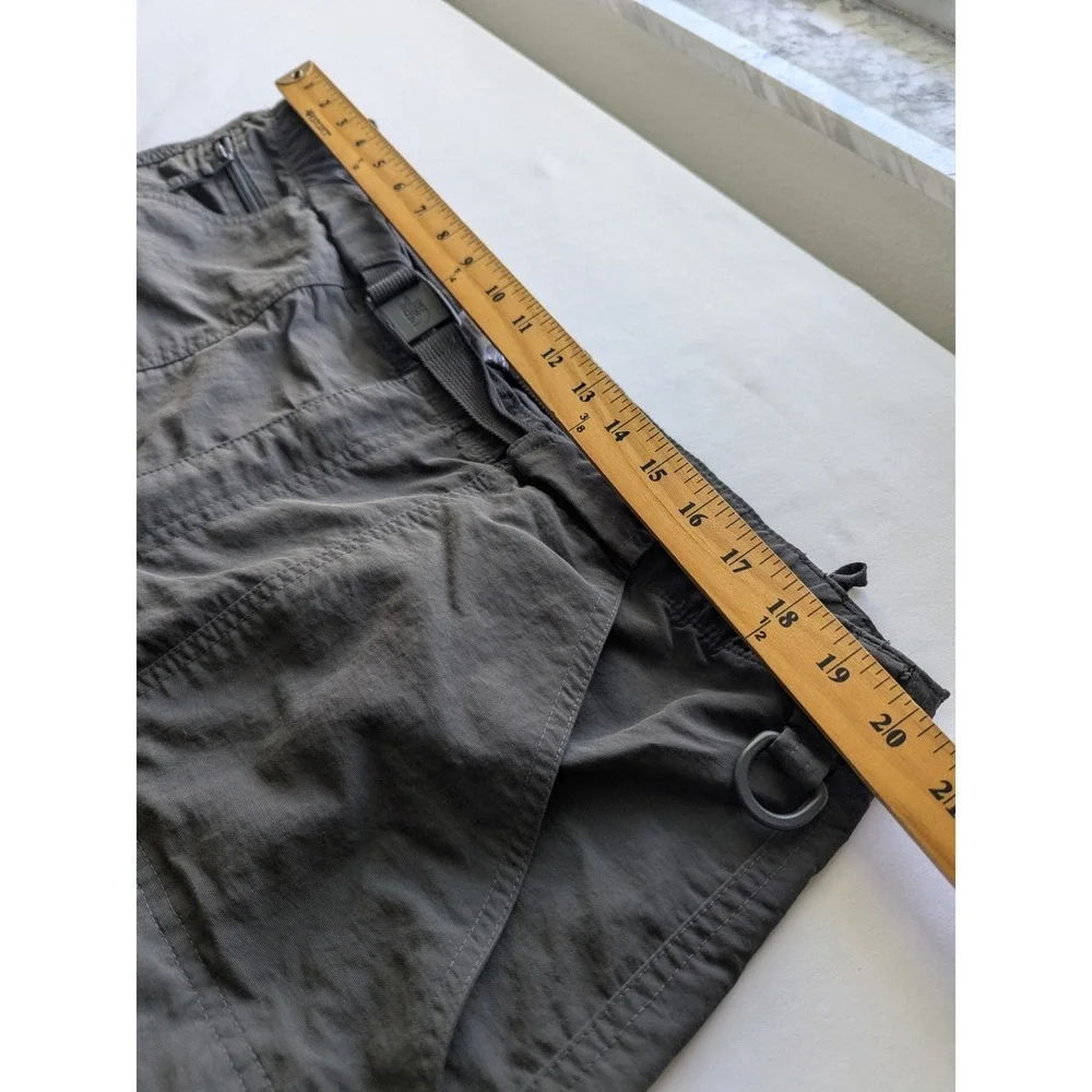 The North Face Convertible Pants Mens XL Short Gray Hiking Cargo Zip Off Belted